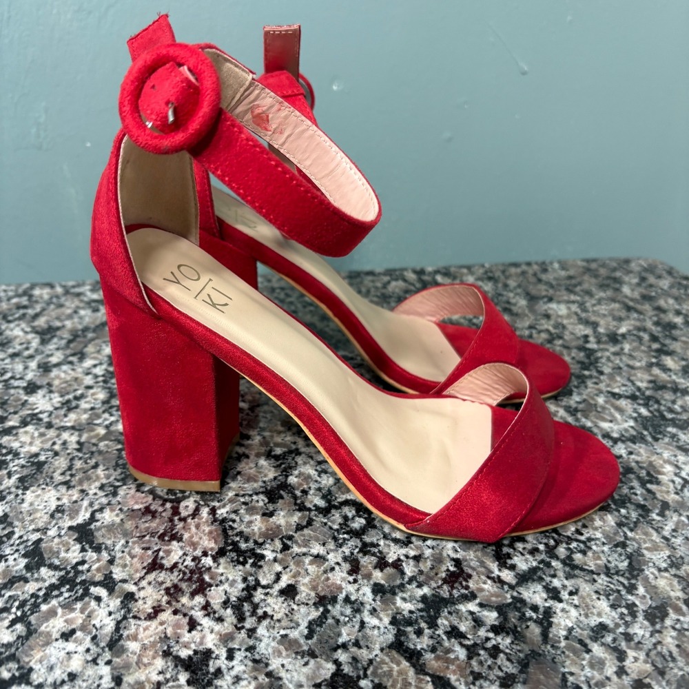 Yoki Red Faux Suede Block Heel Sandals Ankle Strap Women Size 7W